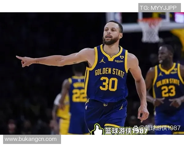 湖人勇士精彩对决央视回放重温经典瞬间与精彩时刻分析 湖人勇士精彩对决央视回放重温经典瞬间与精彩时刻分析