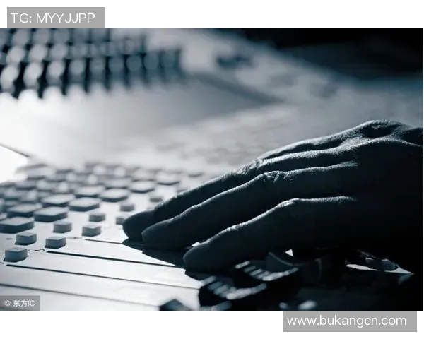 吉布森的传奇人生与影响力探讨：从文学到影视的跨界之旅