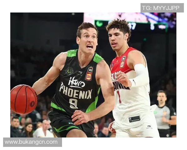 墨尔本联队迎战野猫期待一场精彩绝伦的足球盛宴 墨尔本联队迎战野猫期待一场精彩绝伦的足球盛宴